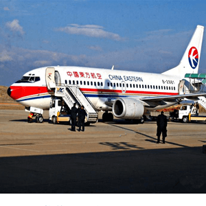 果洛玛沁机场物流航空快运业稳步发展的原因是什么？